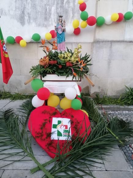 A Freguesia de Febres recebeu na passada quinta feira, dia 13 de abril, os S&iacute;mbolos das Jornadas Mundiais da Juventude