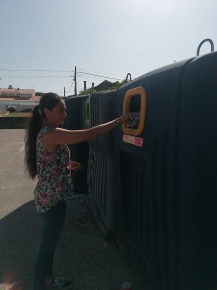 A Junta de Freguesia de Febres realizou uma recolha de res&iacute;duos urbanos junto dos caixotes e dos ecopontos da Freguesia