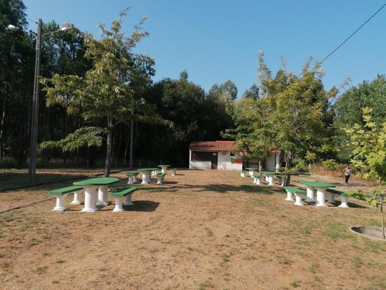 O Parque de Merendas da Feiteirinha na localidade de Balsas foi requalificado e tem um novo visual