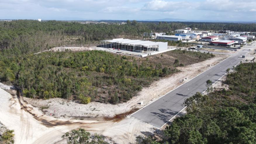 Obras da amplia&ccedil;&atilde;o da rede vi&aacute;ria da Zona Industrial de Febres